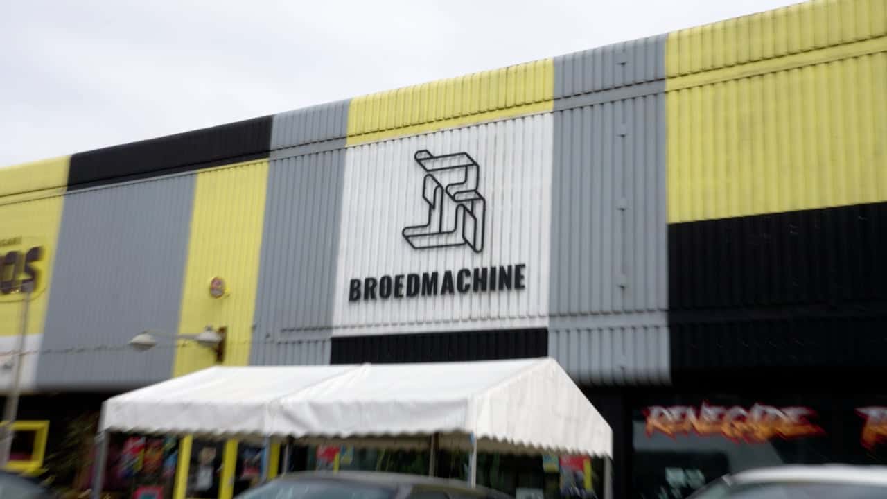 De Broedmachine tijdens Beverwijk Maakt Het, beeld uit de video van About Impact