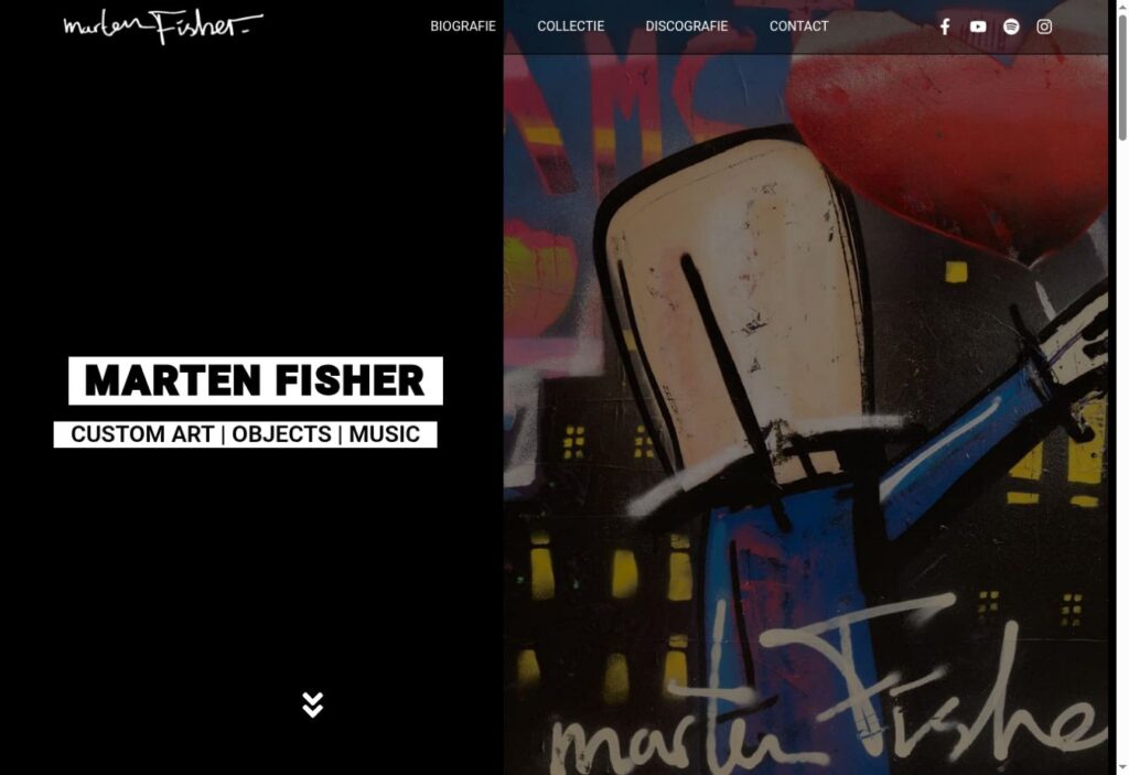 Schermbeeld van martenfisher.com met zwart-witte typografie naast kleurrijk werk van Marten Fisher
